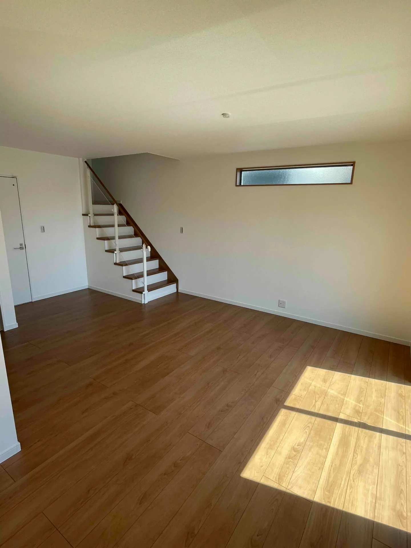 リビングルーム・キッチン