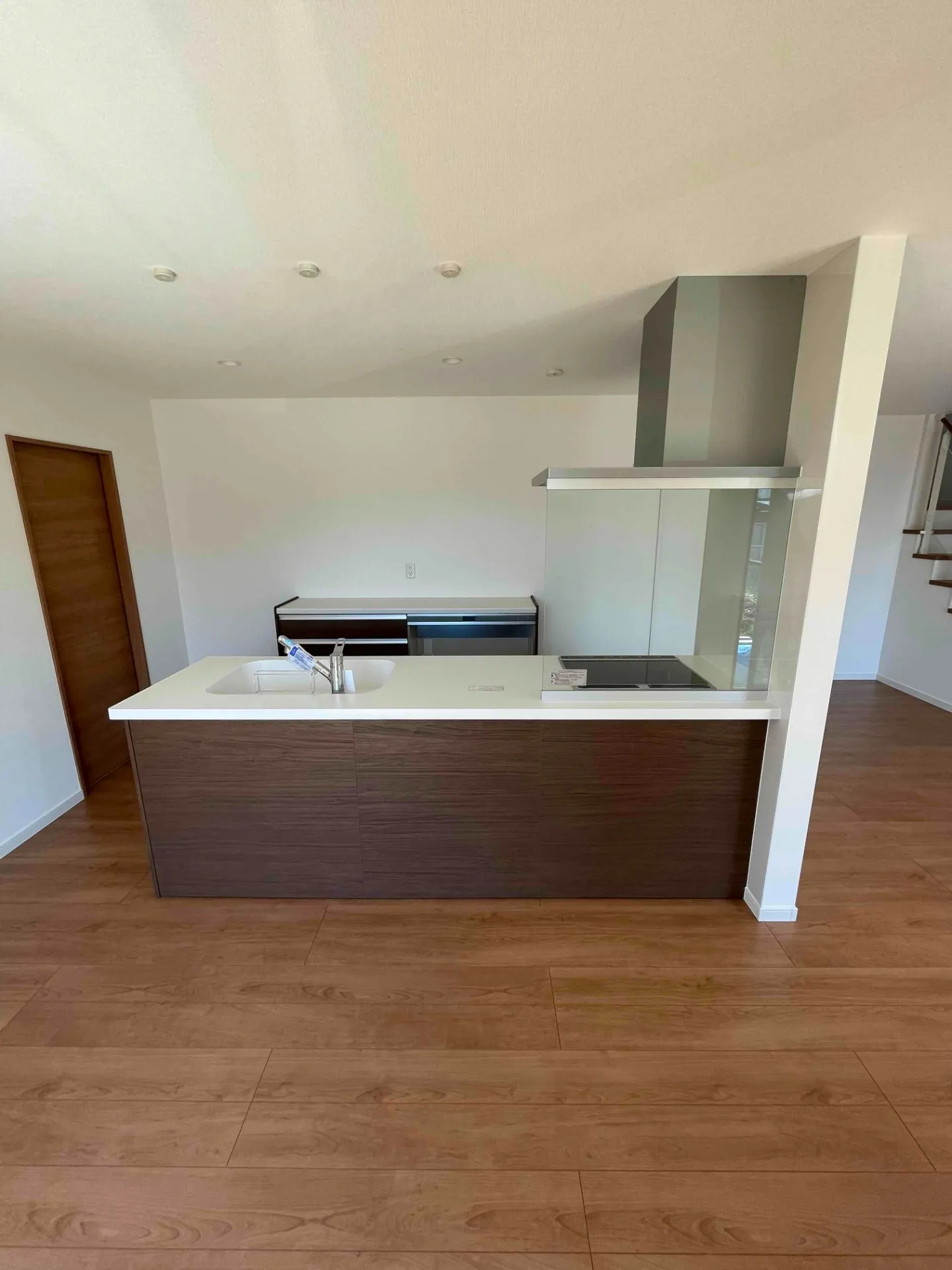 リビングルーム・キッチン